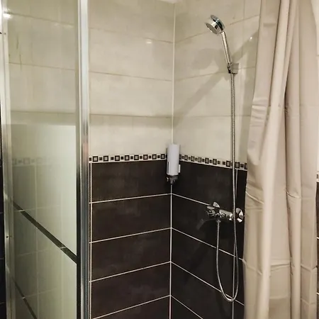 Διαμέρισμα Avec Cour Plein Centre