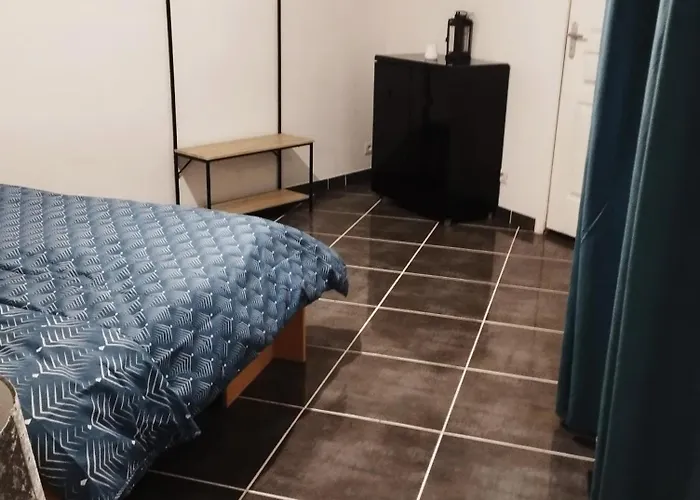 公寓 Avec Cour Plein Centre *